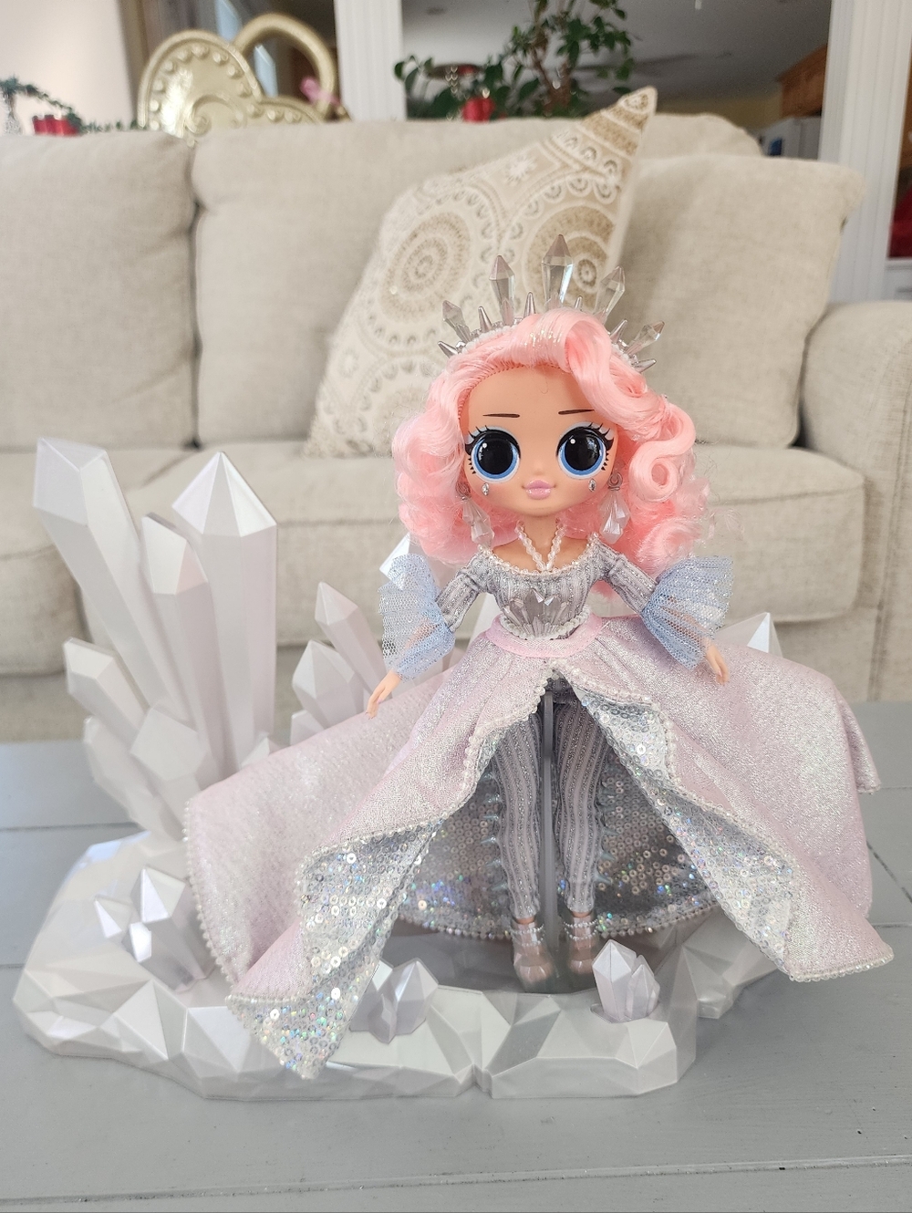 MGA LOL Surprise OMG Crystal Star Winter Disco 2019 Collector's Edition Doll
